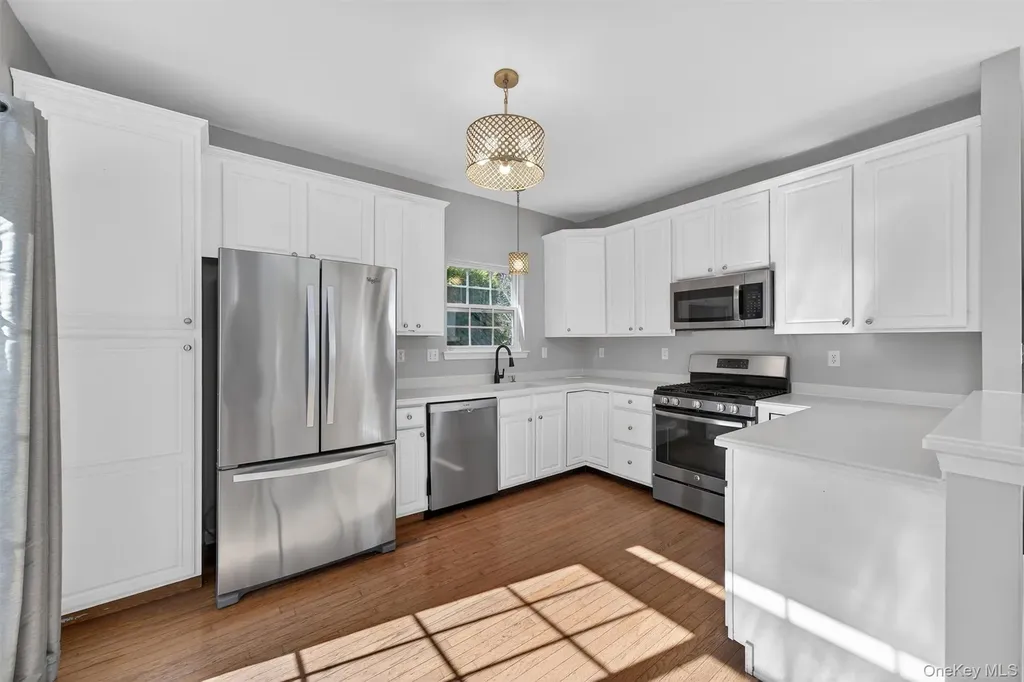 83 Barr Lane Monroe NY 10950