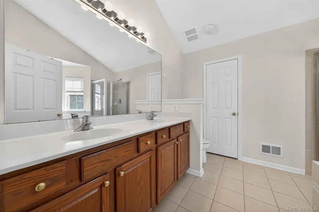 83 Barr Lane Monroe NY 10950