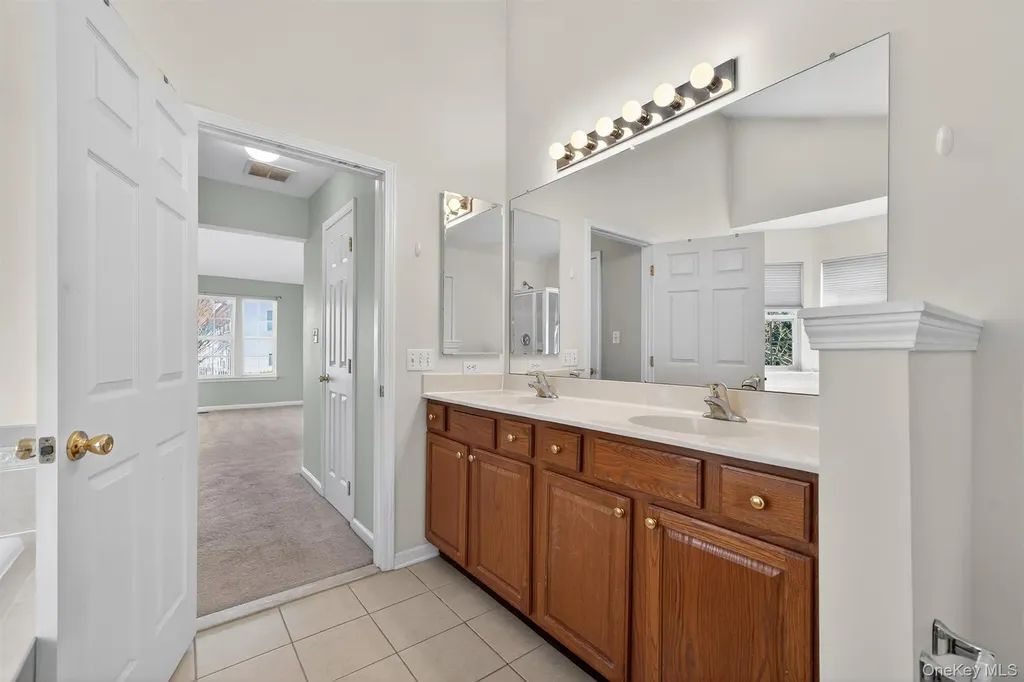 83 Barr Lane Monroe NY 10950