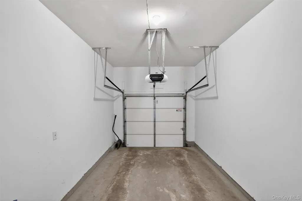 83 Barr Lane Monroe NY 10950