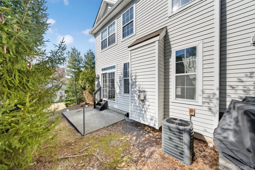 83 Barr Lane Monroe NY 10950