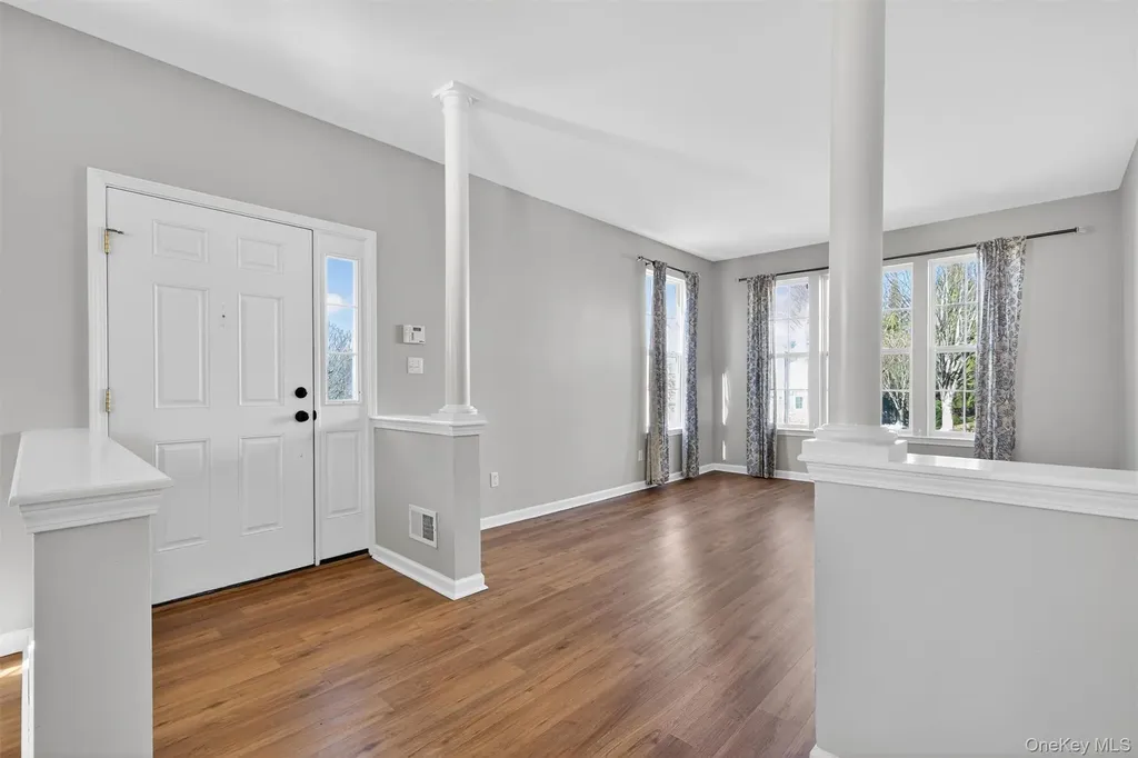 83 Barr Lane Monroe NY 10950