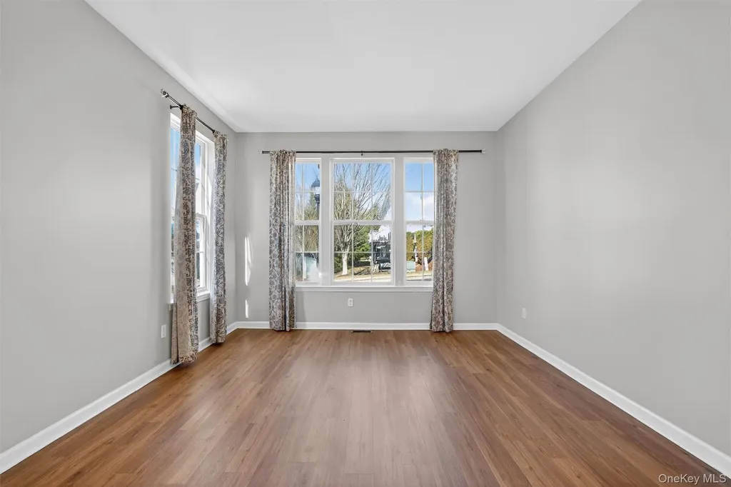 83 Barr Lane Monroe NY 10950