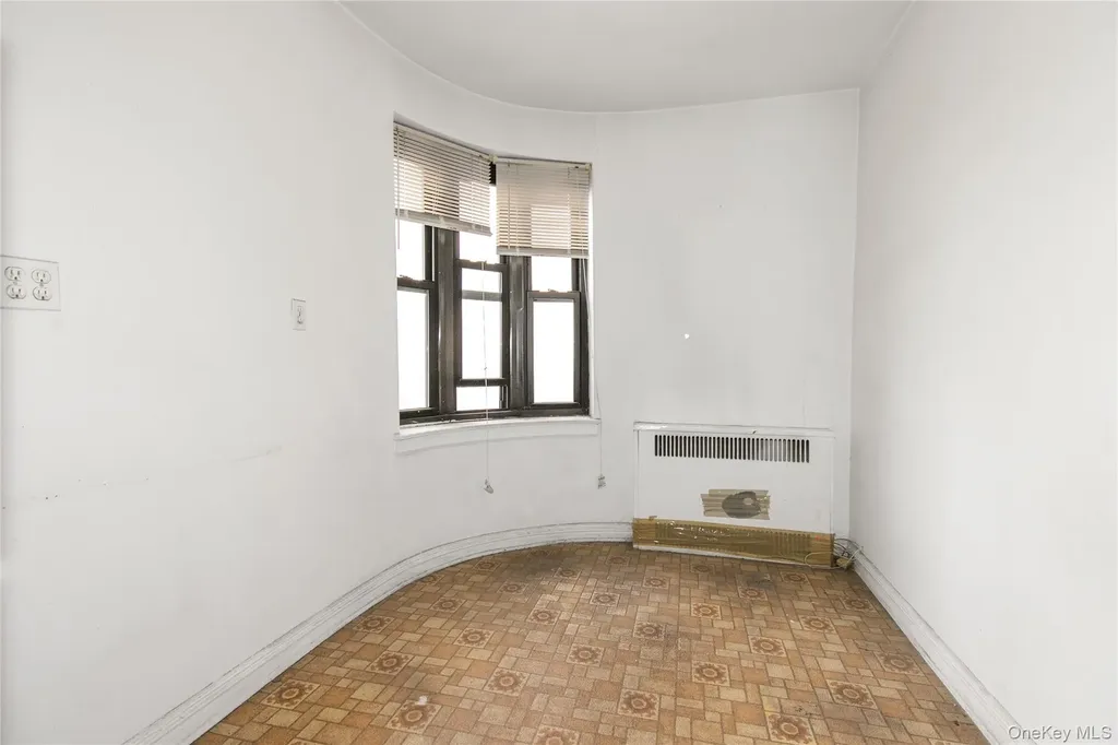83-06 Vietor Avenue Elmhurst NY 11373