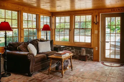 93 Horton Road Washingtonville NY 10992