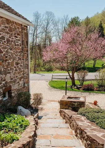 93 Horton Road Washingtonville NY 10992