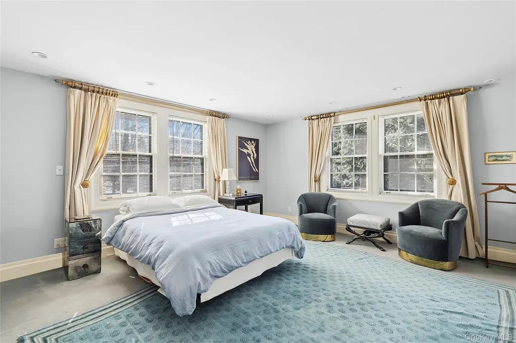 205 Puritan Avenue Forest Hills NY 11375