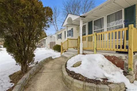 717 Doane Avenue Bellport NY 11713