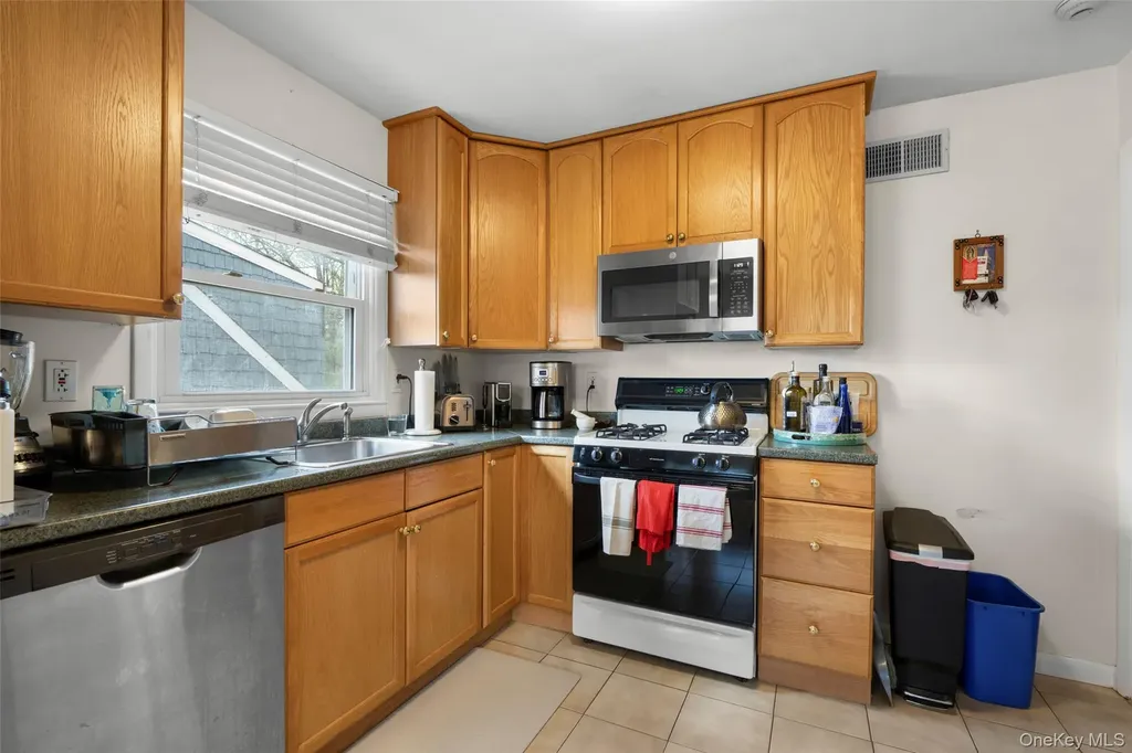 150 Adelphi Avenue Harrison NY 10528