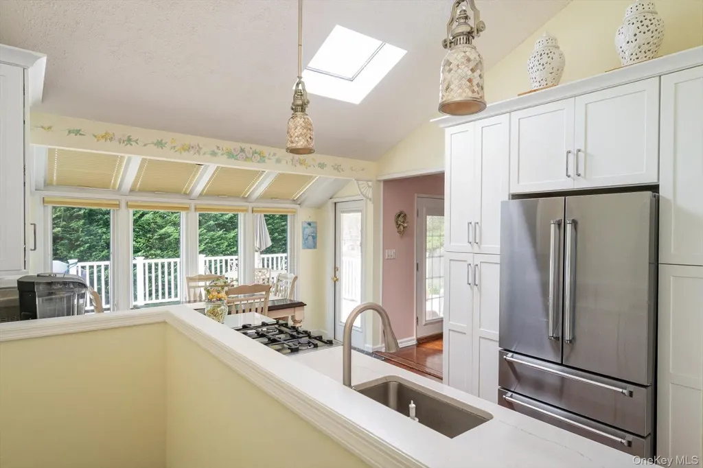 9 Rockaway Place Massapequa NY 11758