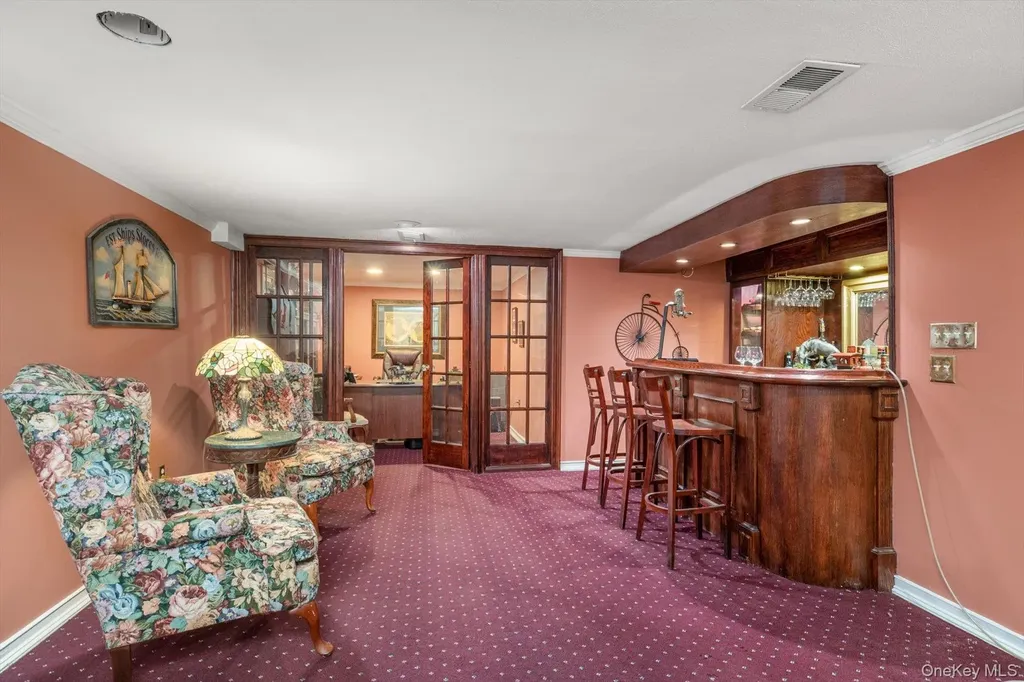 9 Rockaway Place Massapequa NY 11758