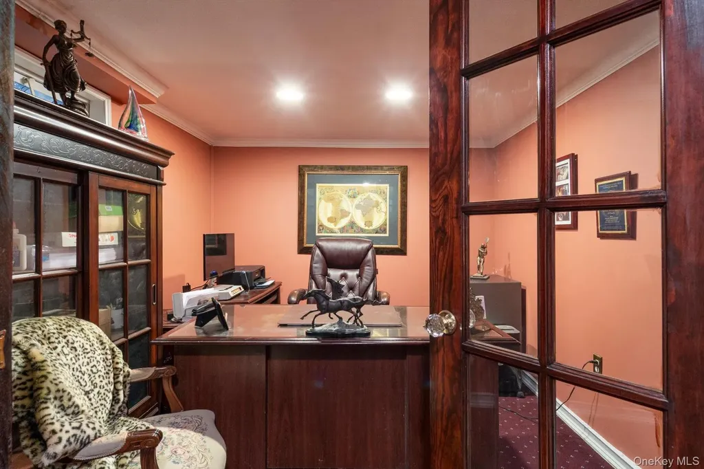 9 Rockaway Place Massapequa NY 11758