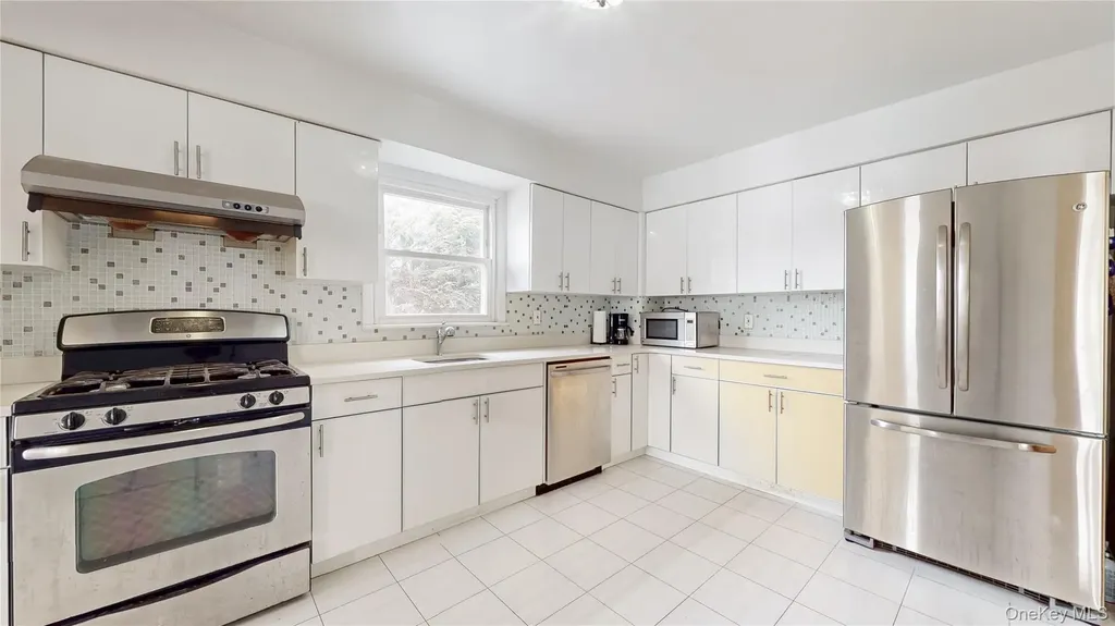 157-11 Cryders Lane Whitestone NY 11357