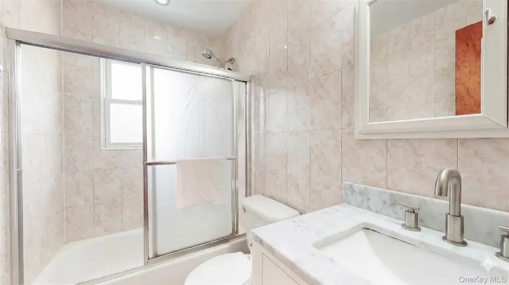 157-11 Cryders Lane Whitestone NY 11357