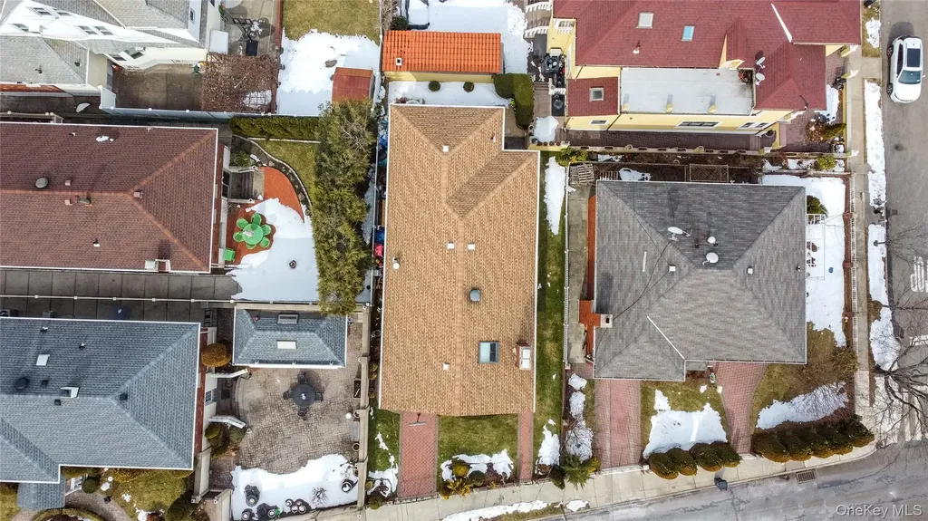 157-11 Cryders Lane Whitestone NY 11357