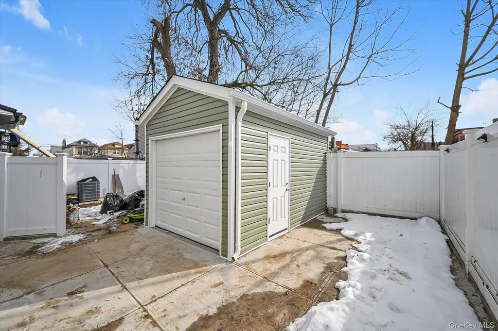 5216 M Avenue Brooklyn NY 11234