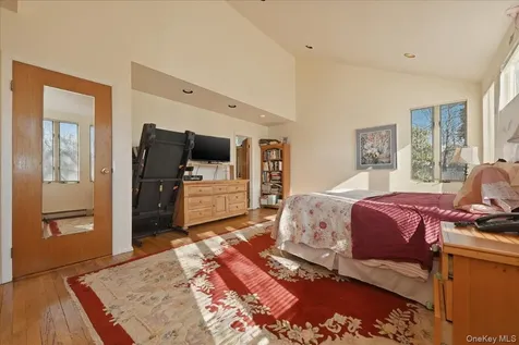 734 Berry Court West Hempstead NY 11552