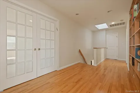 734 Berry Court West Hempstead NY 11552