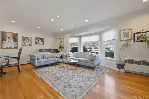 734 Berry Court West Hempstead NY 11552