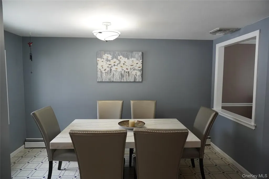 69 Meyer Lane Medford NY 11763