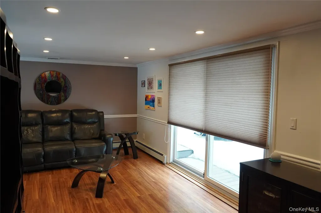 69 Meyer Lane Medford NY 11763