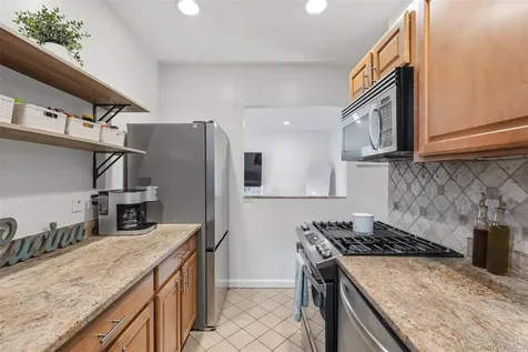 101 Old Mamaroneck Road White Plains NY 10605