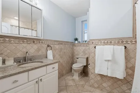 101 Old Mamaroneck Road White Plains NY 10605