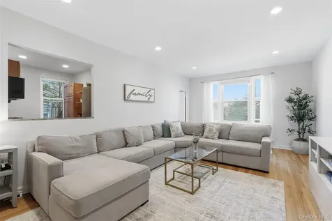 101 Old Mamaroneck Road White Plains NY 10605