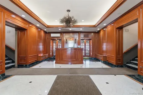 101 Old Mamaroneck Road White Plains NY 10605