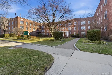 101 Old Mamaroneck Road White Plains NY 10605