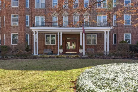 101 Old Mamaroneck Road White Plains NY 10605