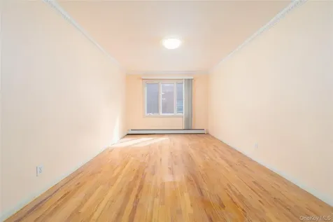 87-16 Palo Alto Street Hollis NY 11423