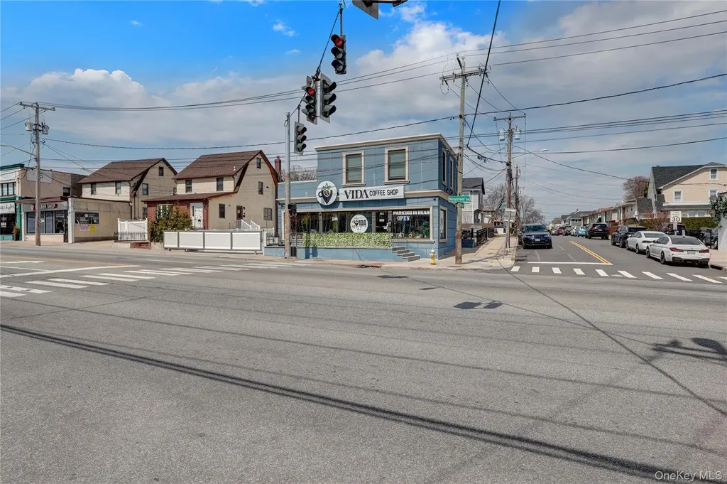882 Hempstead Turnpike Franklin Square NY 11010