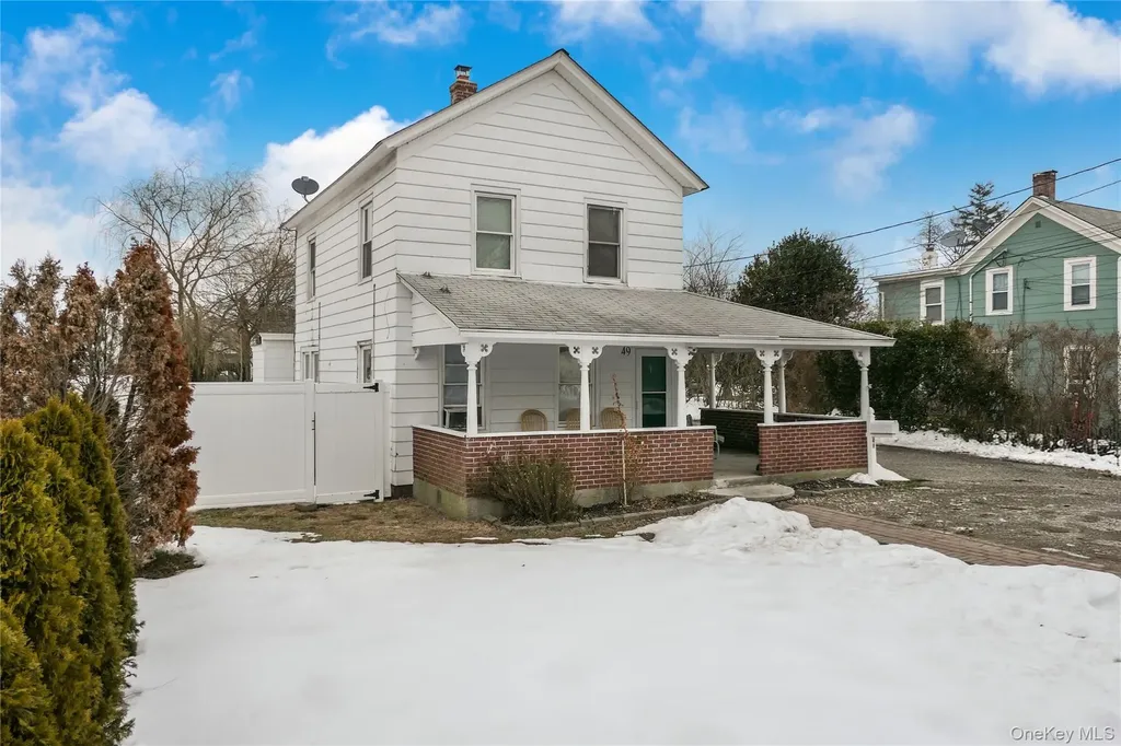 49 Academy Street Patchogue NY 11772