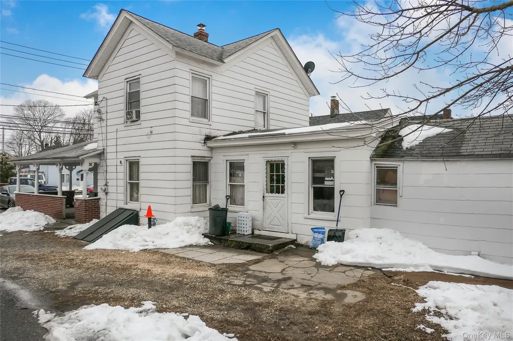 49 Academy Street Patchogue NY 11772