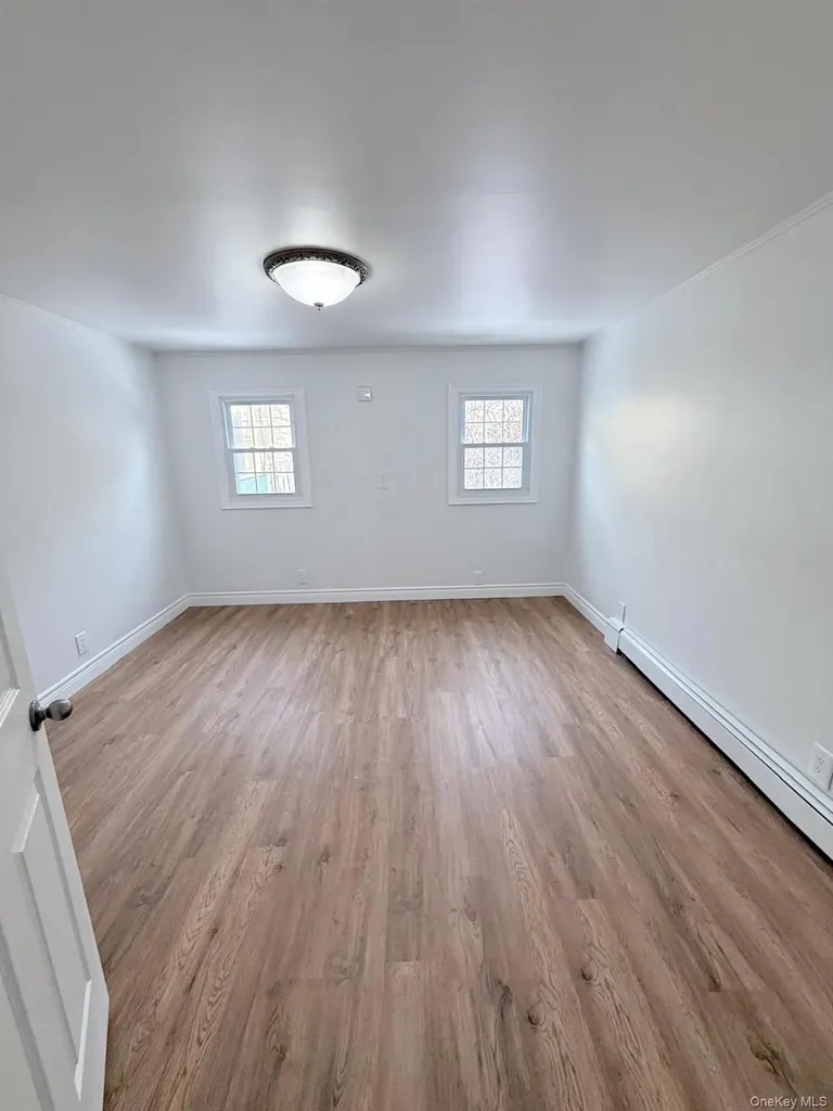 6259 60th Street Ridgewood NY 11385