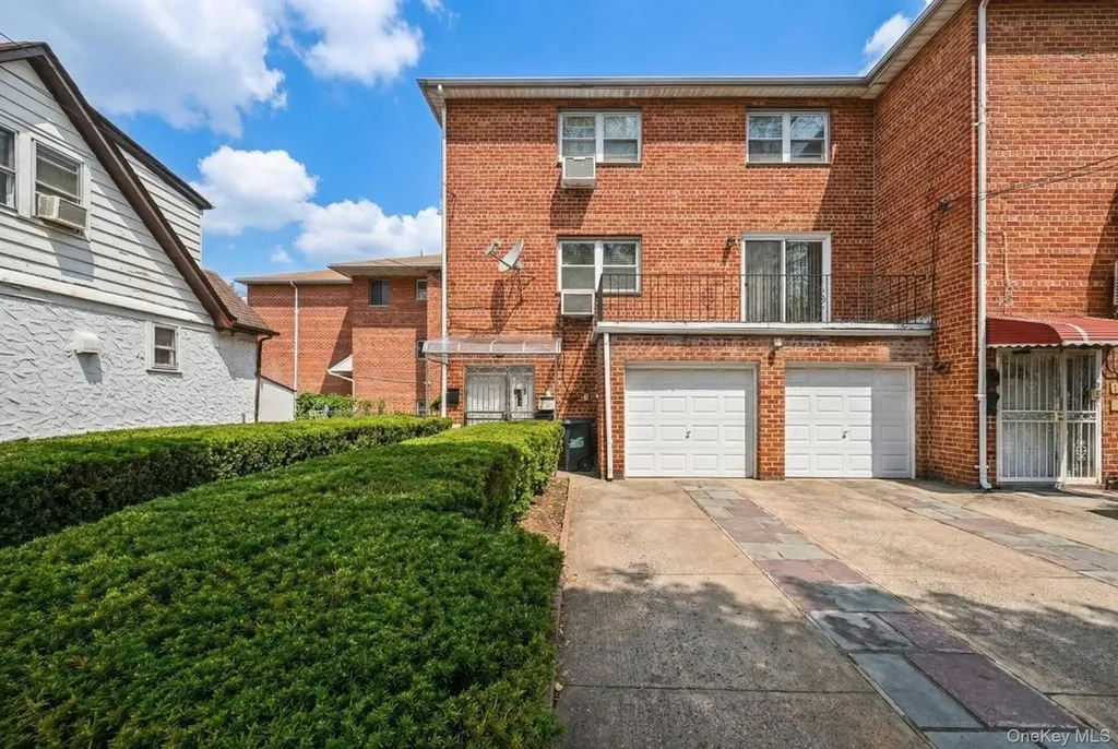 15307 79th Avenue Flushing NY 11367