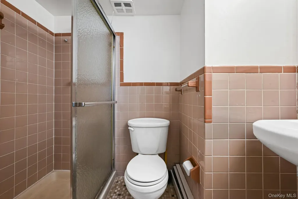 15307 79th Avenue Flushing NY 11367