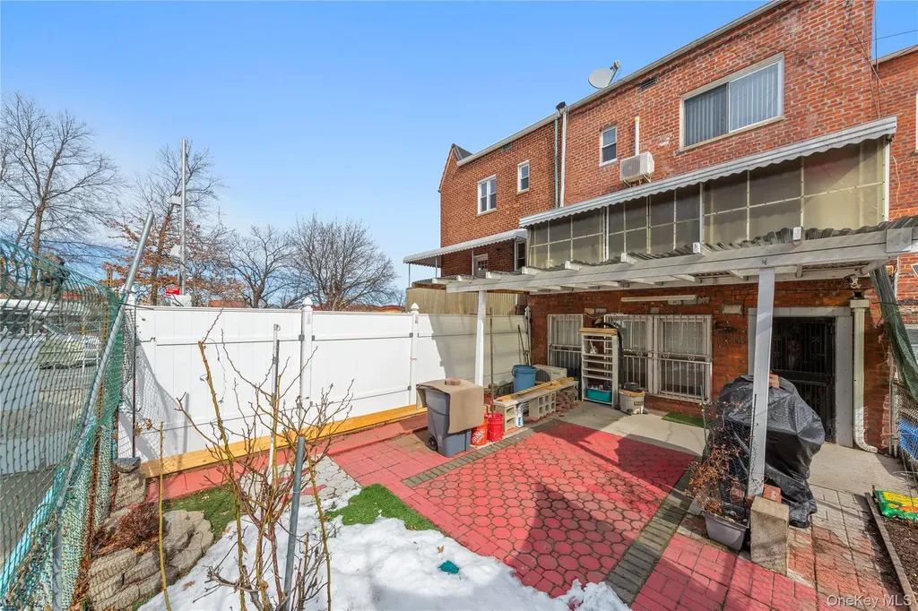 6114 Main Street Flushing NY 11367