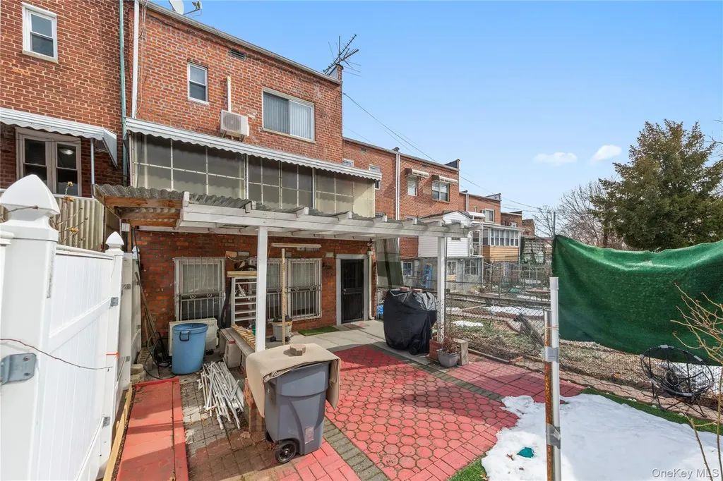 6114 Main Street Flushing NY 11367