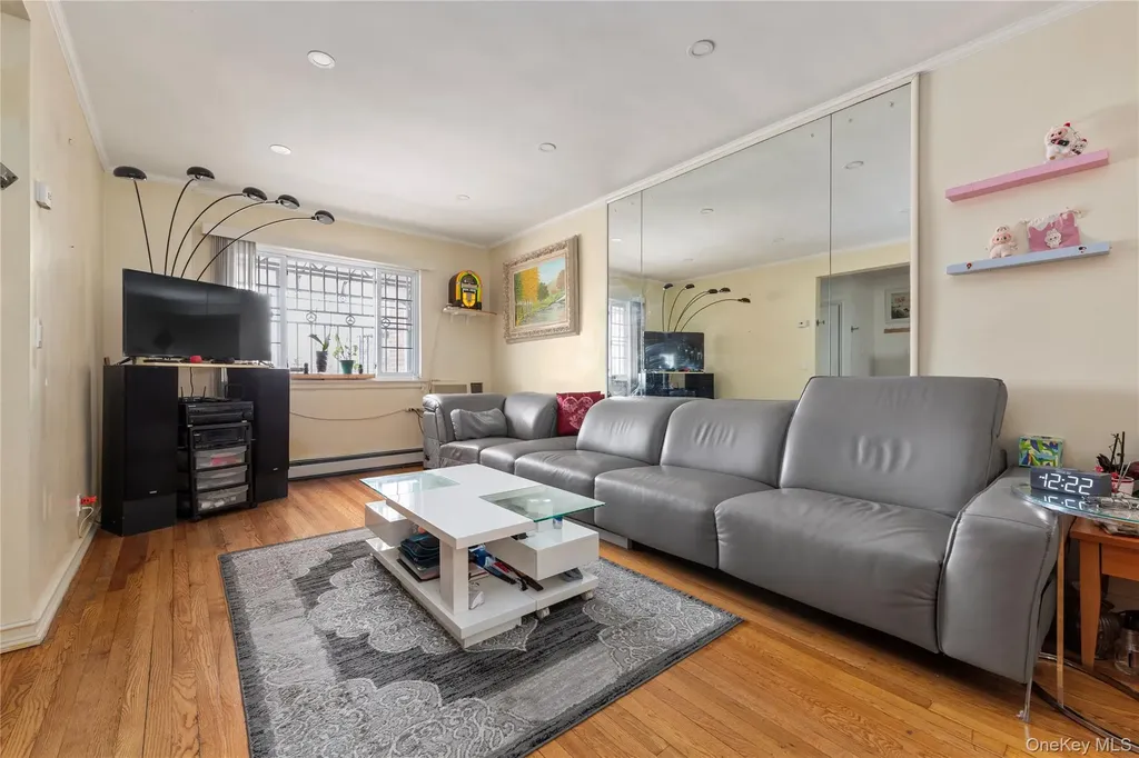 6114 Main Street Flushing NY 11367