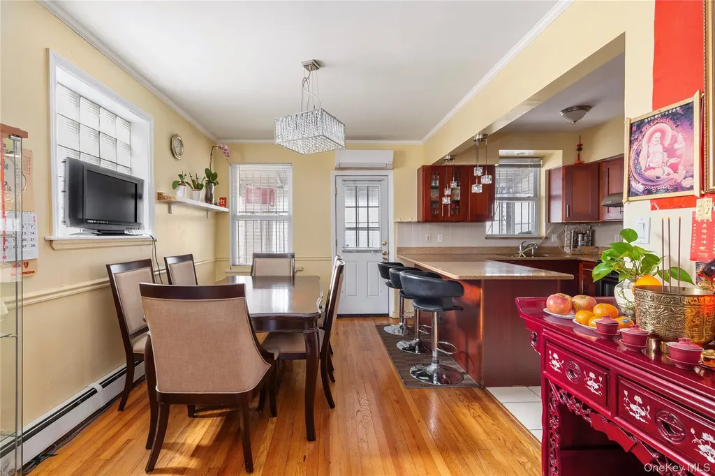 6114 Main Street Flushing NY 11367