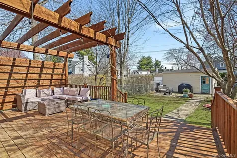 306 Prospect Avenue Mamaroneck NY 10543