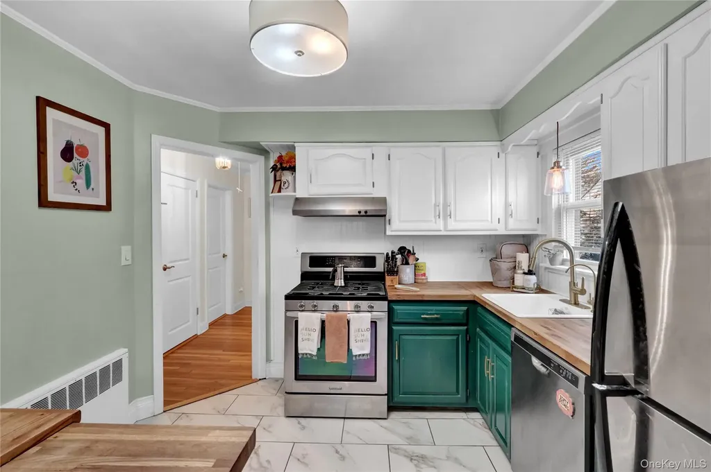 2642 Clovermere Road Oceanside NY 11572