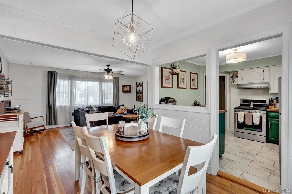 2642 Clovermere Road Oceanside NY 11572