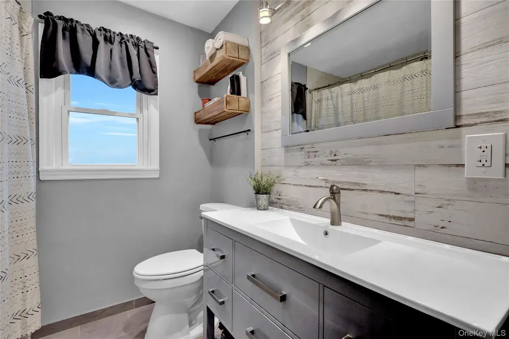 2642 Clovermere Road Oceanside NY 11572