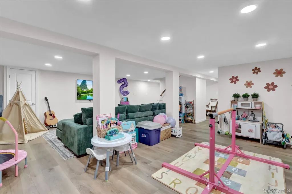 2642 Clovermere Road Oceanside NY 11572