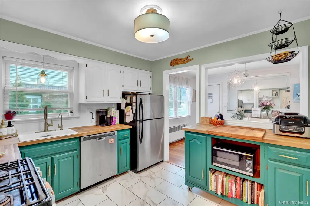 2642 Clovermere Road Oceanside NY 11572
