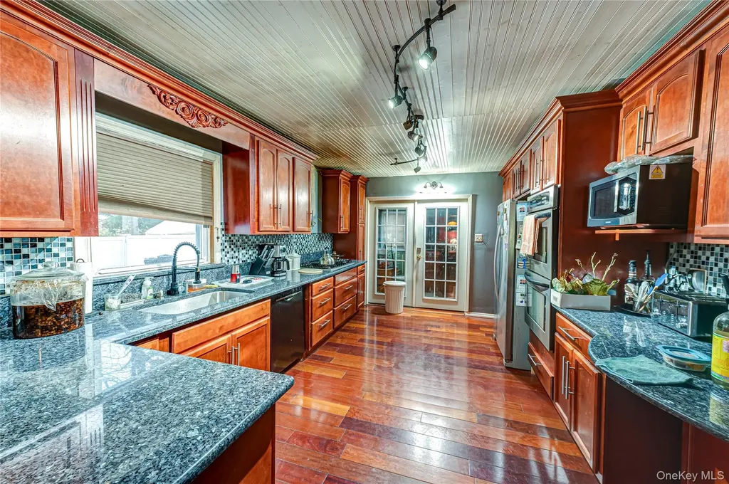 2316 Harrison Avenue Baldwin NY 11510