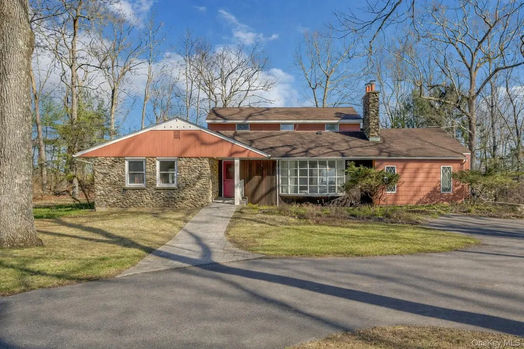 16 Young Road Katonah NY 10536